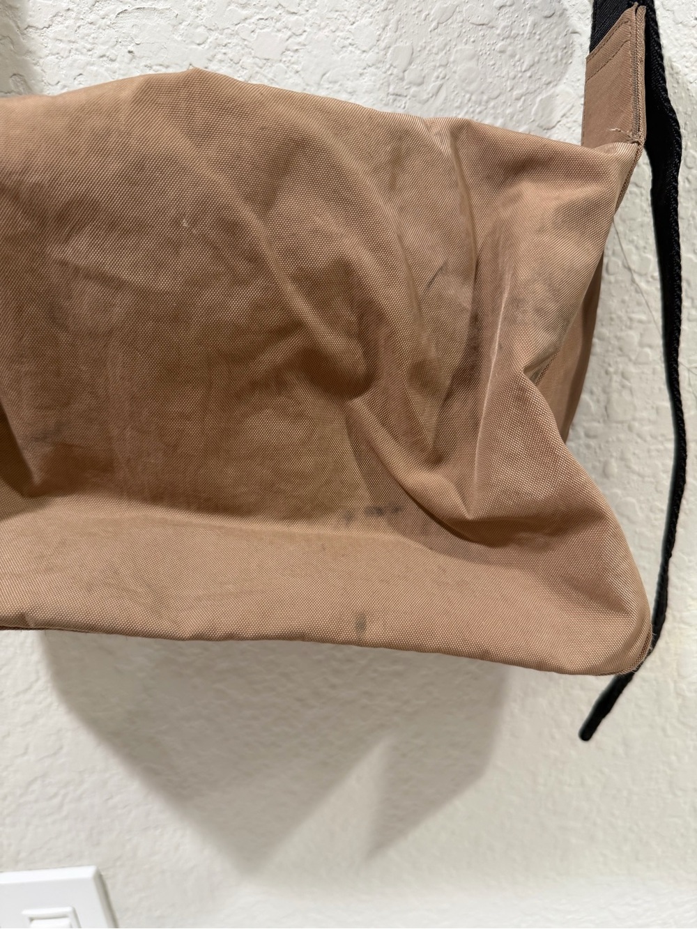 BAGGU MEDIUM CARGO CROSSBODY - CACOA - Picture 9 of 14